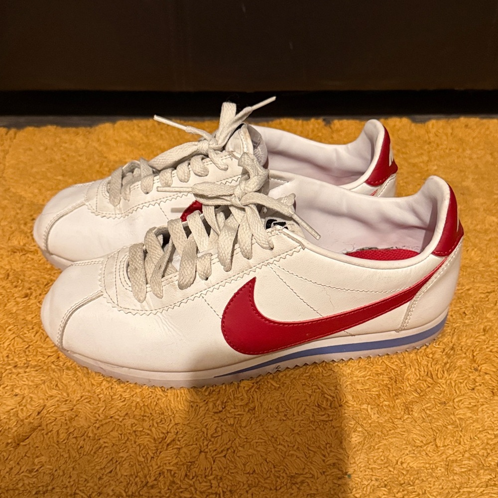 Nike Classic White and Red Sneakers